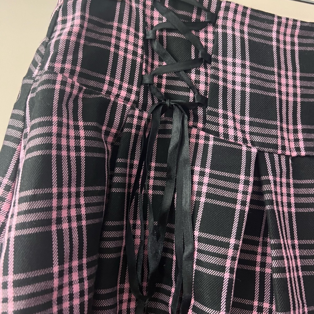 Hot Topic Black & Pink Plaid Pleated Skirt with Lace Trim - Picture 5 of 5